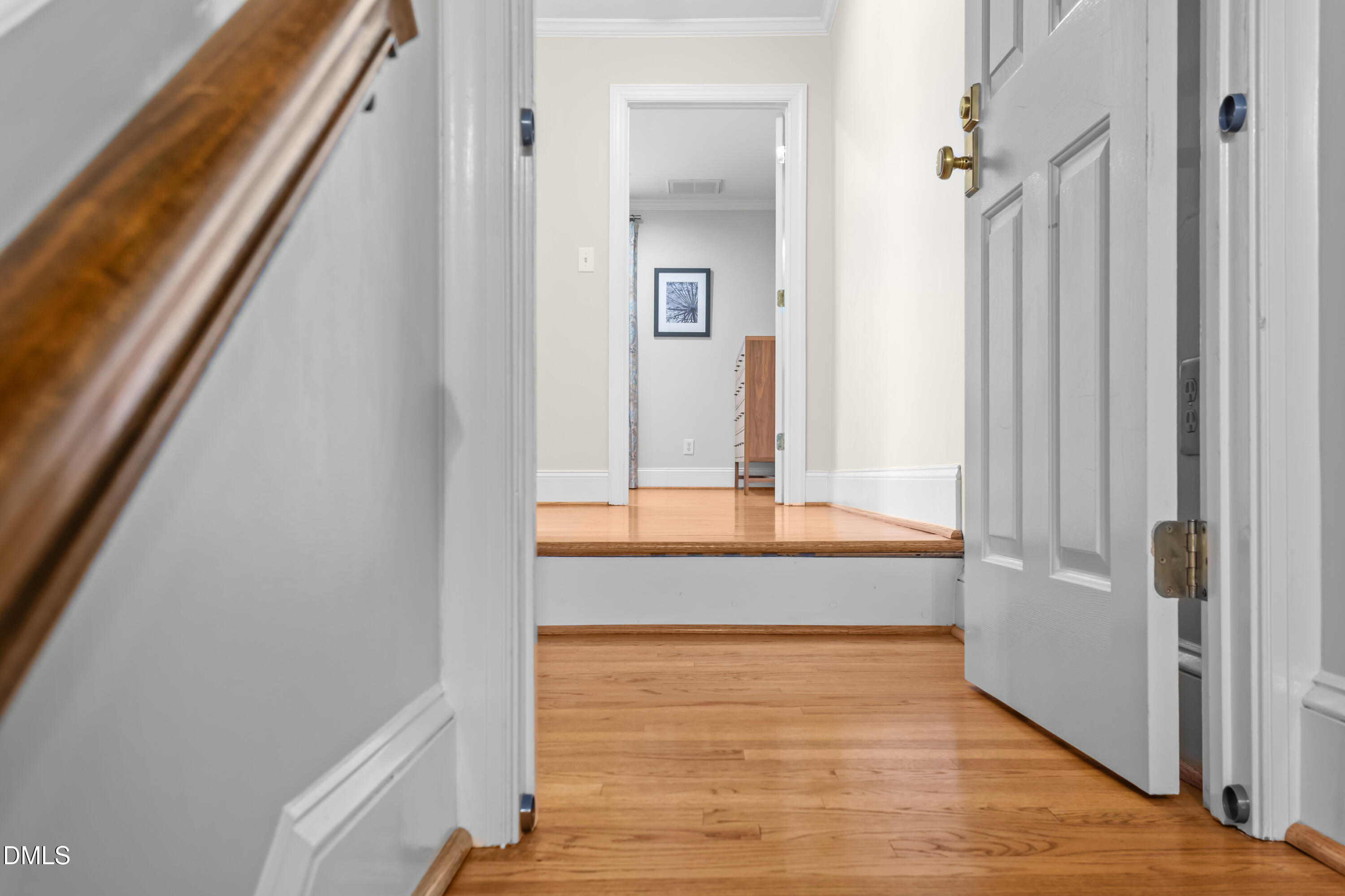 2211 Breeze Road Raleigh, NC 27608 - Photo 27 of 48 IMGL9500