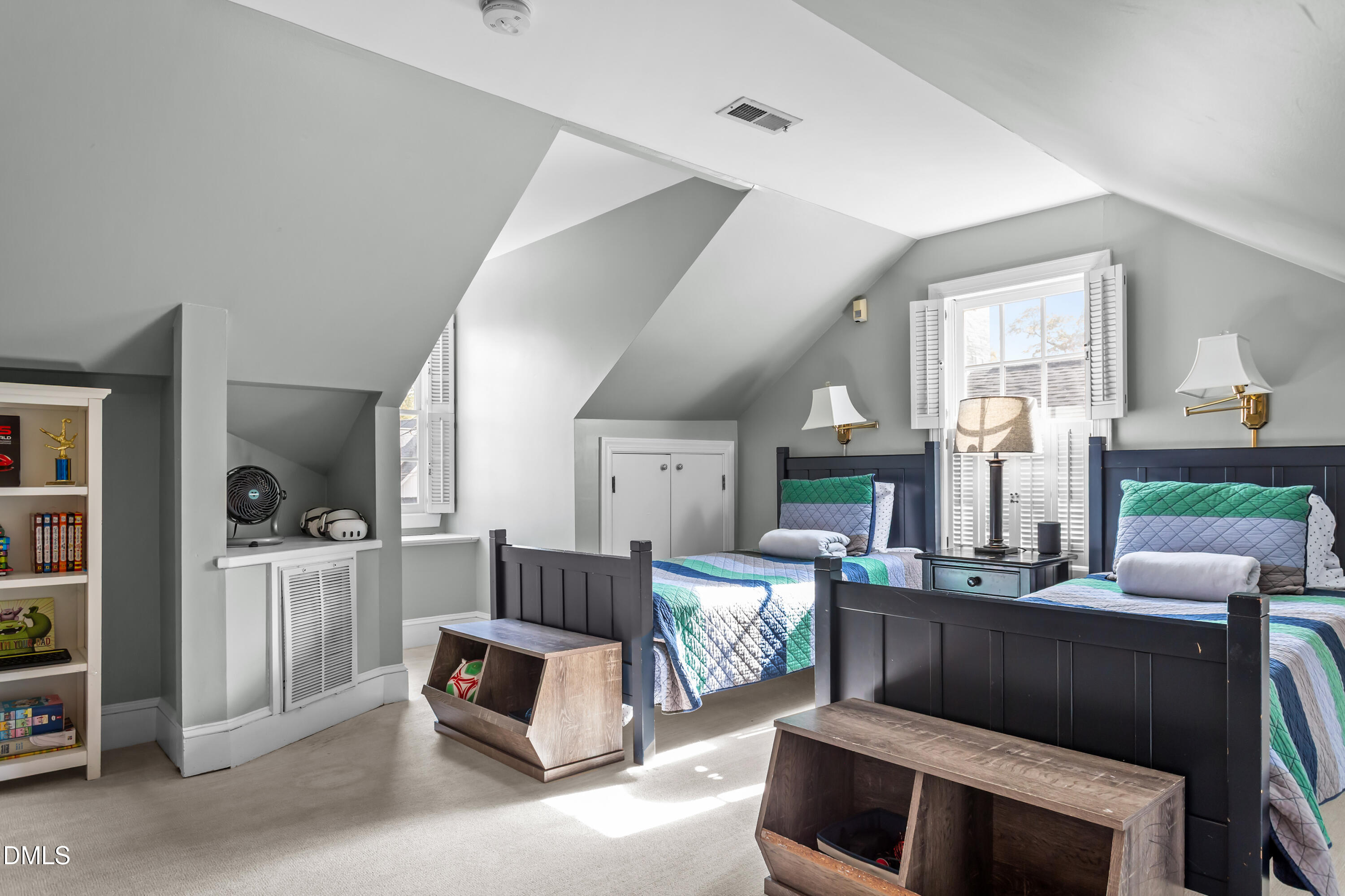 2211 Breeze Road Raleigh, NC 27608 - Photo 34 of 48 IMGL9503