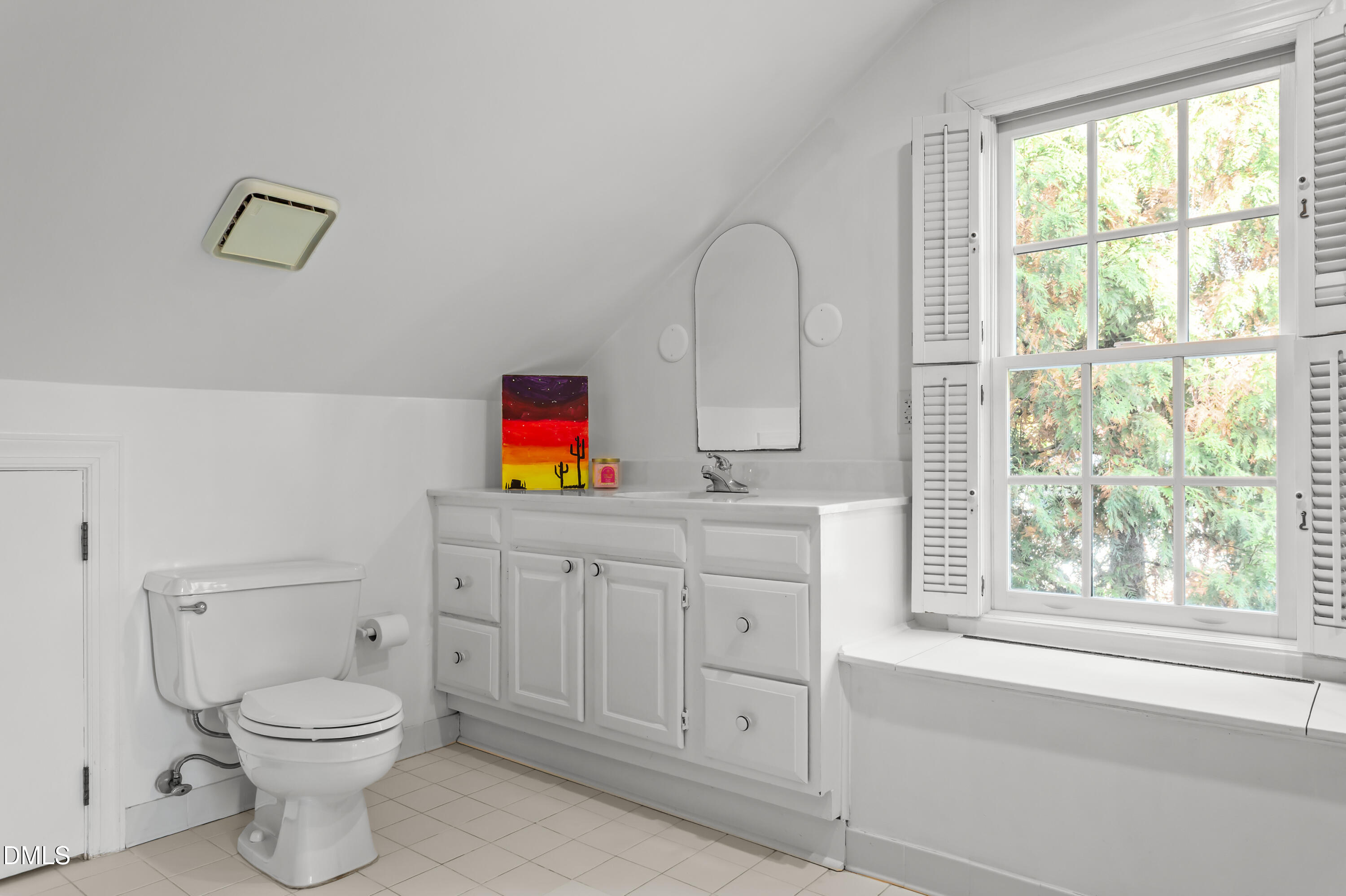 2211 Breeze Road Raleigh, NC 27608 - Photo 37 of 48 IMGL9515