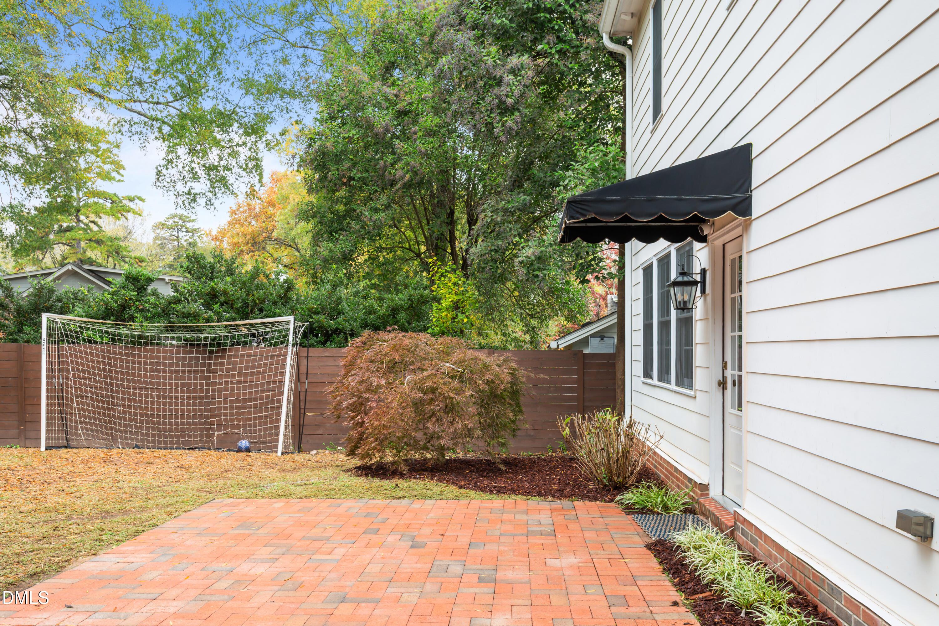 2211 Breeze Road Raleigh, NC 27608 - Photo 40 of 48 IMGL9487