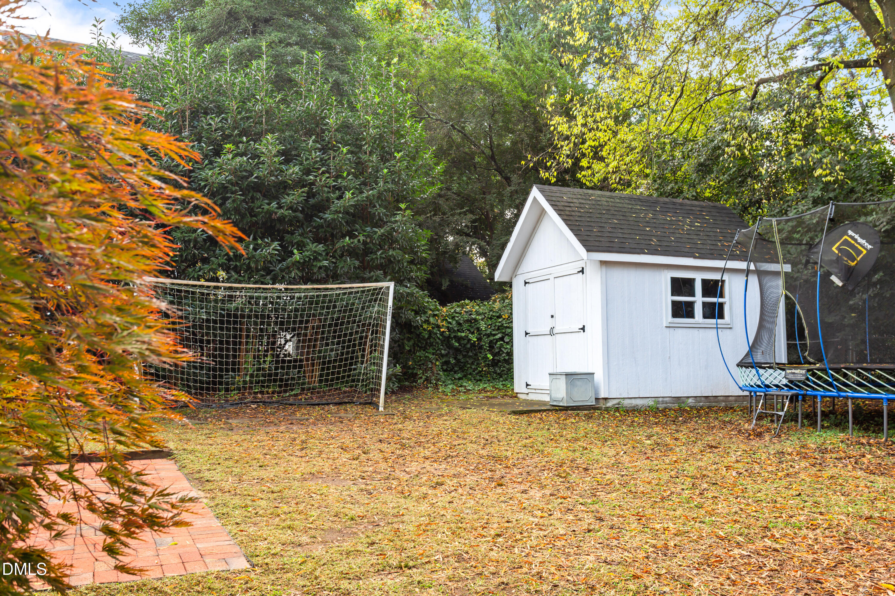 2211 Breeze Road Raleigh, NC 27608 - Photo 42 of 48 IMGL9491