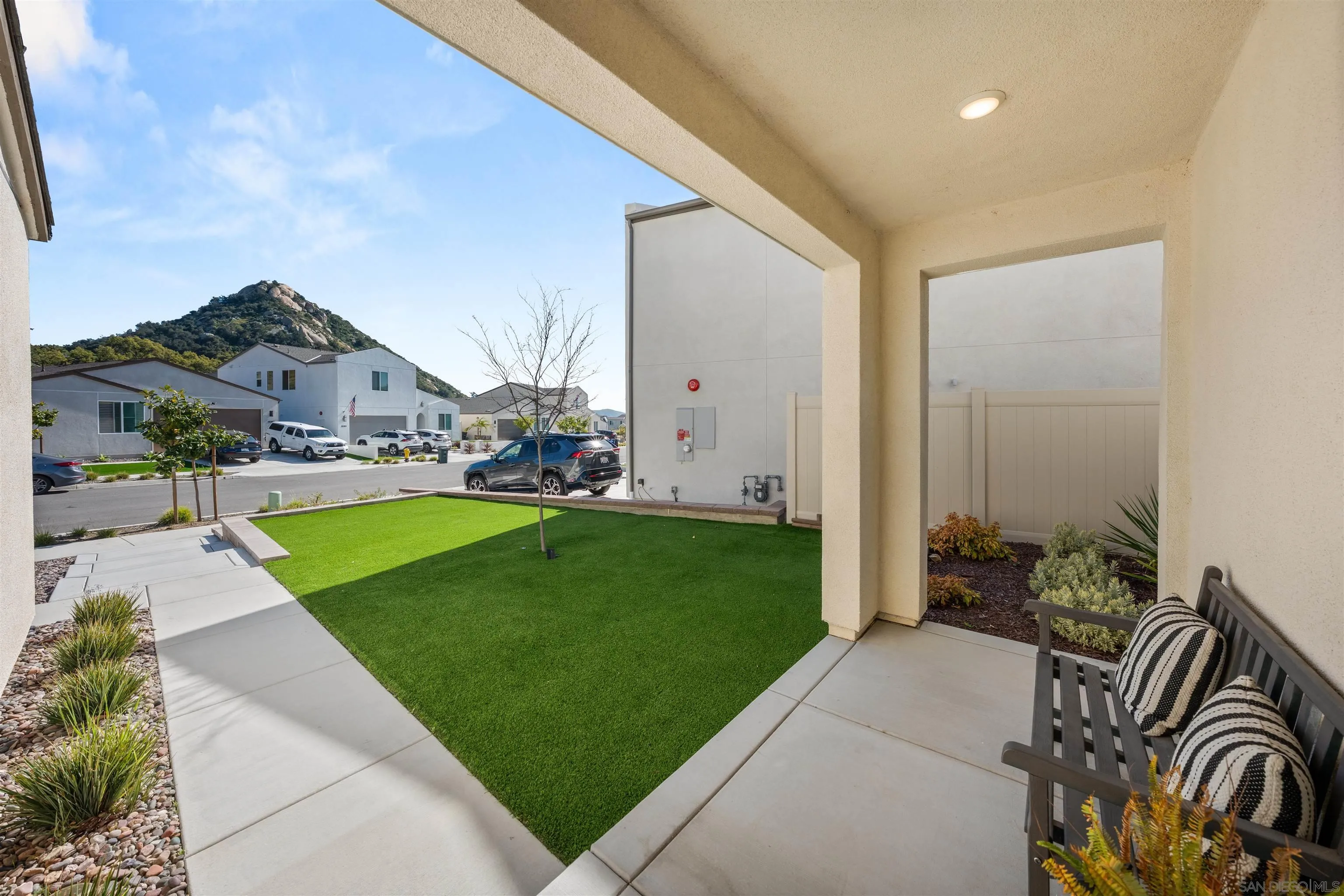 35172 Bergamot Cove Fallbrook, CA 92028 - Photo 6 of 62