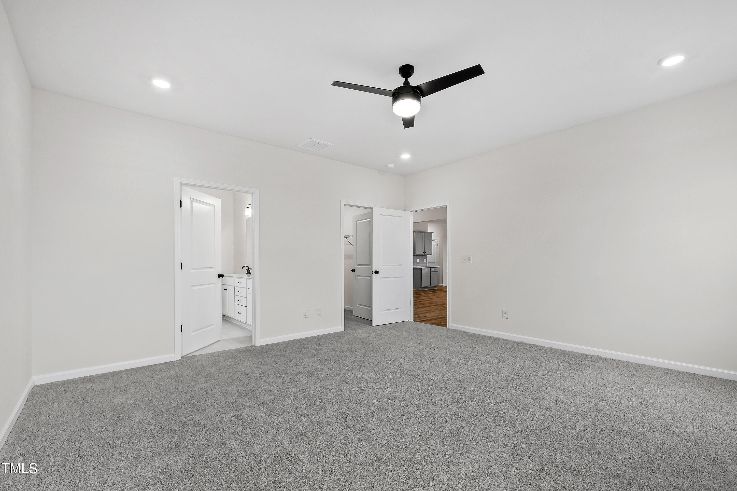 420 Oak Park Boulevard Youngsville, NC 27596 - Photo 20 of 51 420 Oak Park-11