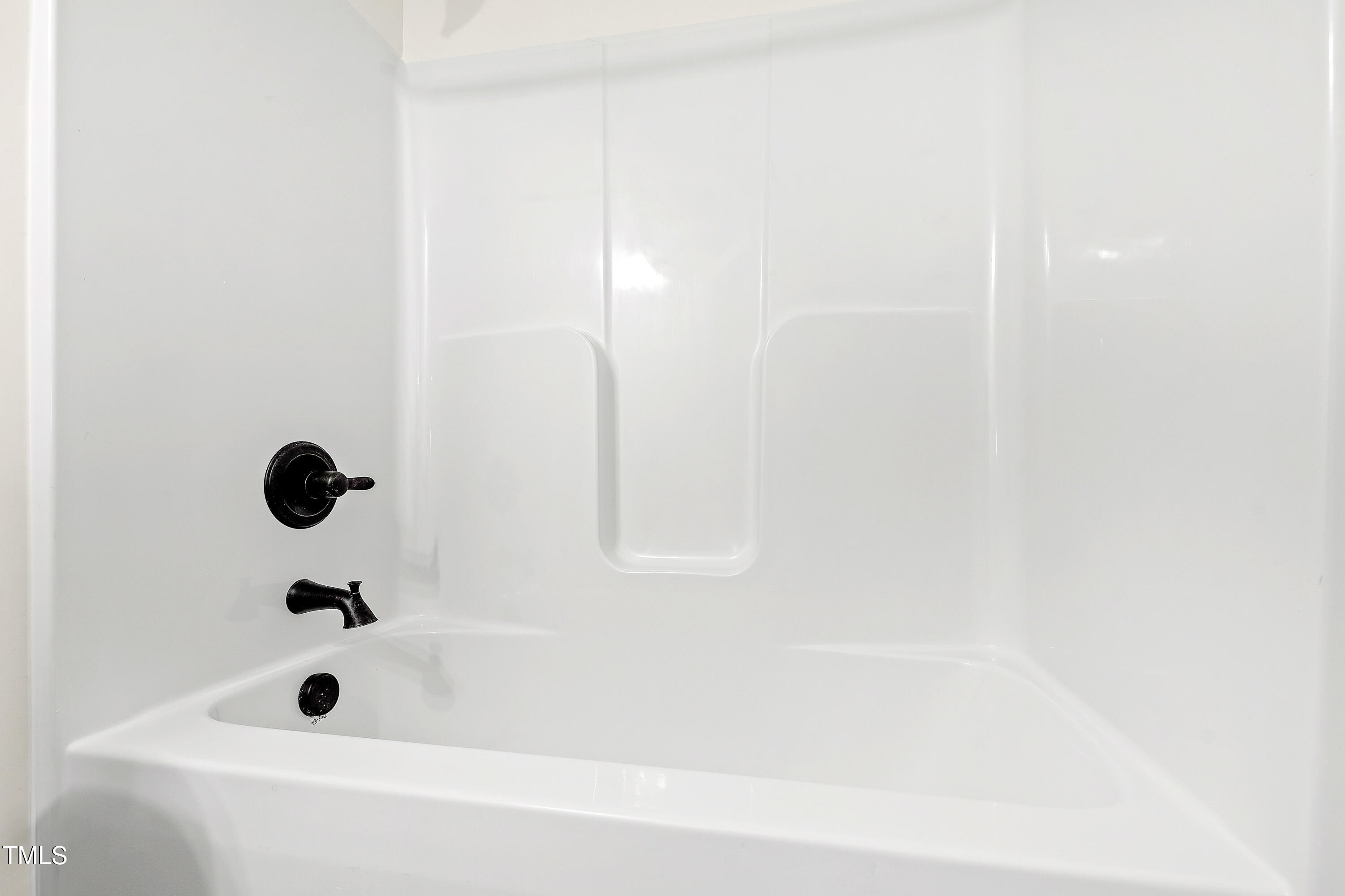 420 Oak Park Boulevard Youngsville, NC 27596 - Photo 29 of 51 420 Oak Park-32