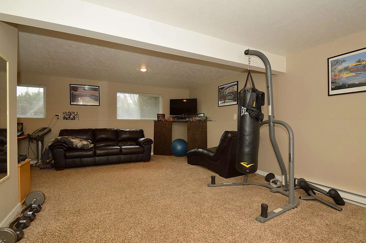 1815 South Davis Road Spokane Valley, WA 99216 - Photo 12 of 20
