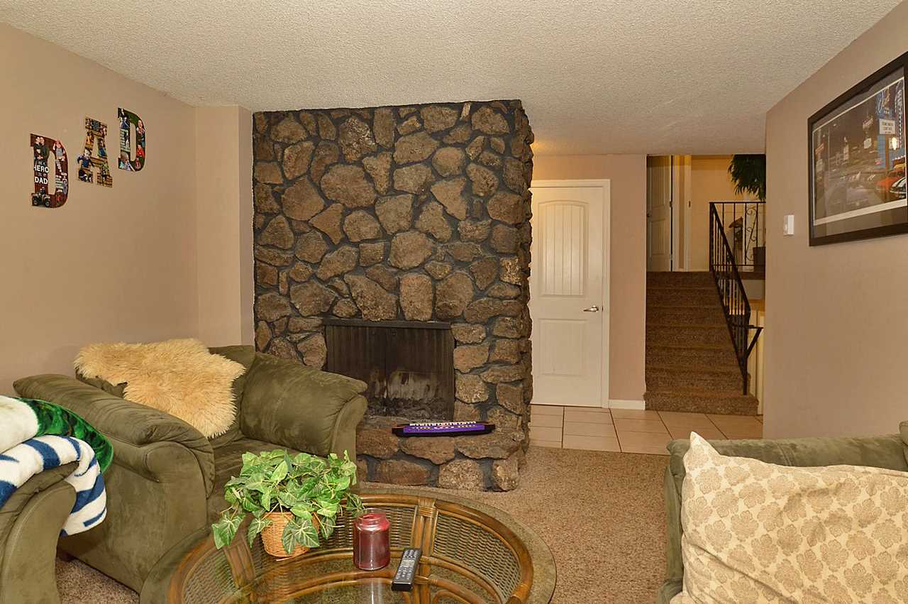 1815 South Davis Road Spokane Valley, WA 99216 - Photo 4 of 20