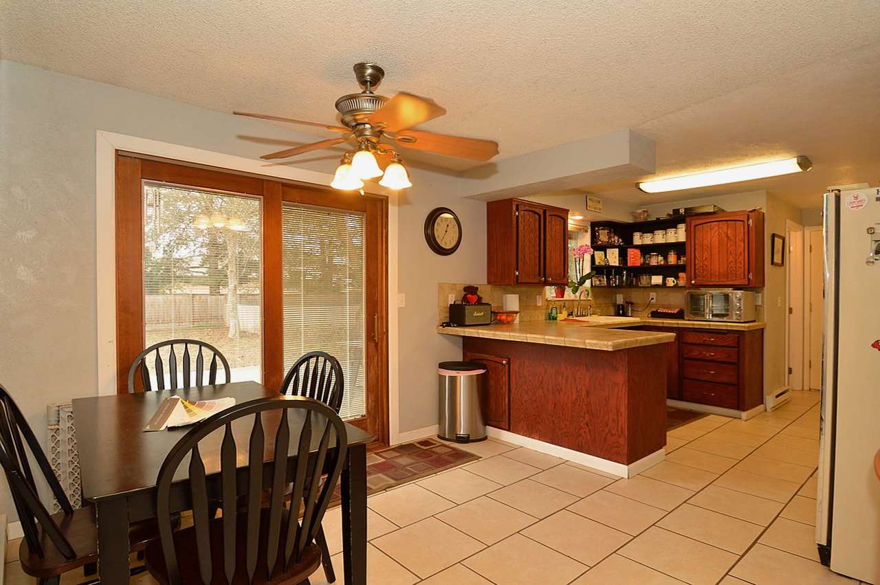 1815 South Davis Road Spokane Valley, WA 99216 - Photo 5 of 20