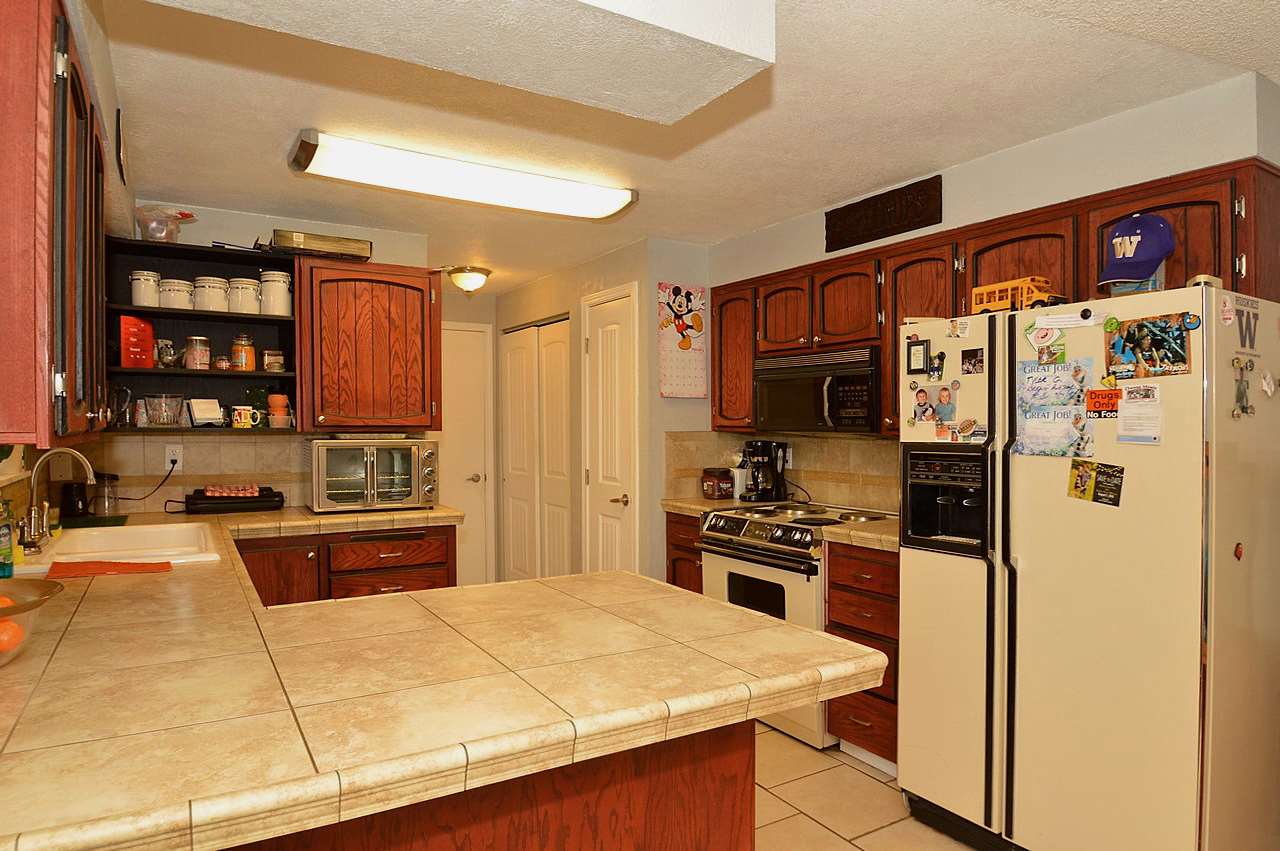 1815 South Davis Road Spokane Valley, WA 99216 - Photo 7 of 20