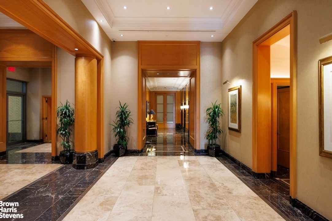220 Riverside Boulevard, Unit 4B Manhattan, NY 10069 - Photo 11 of 14 Gallery Image 11