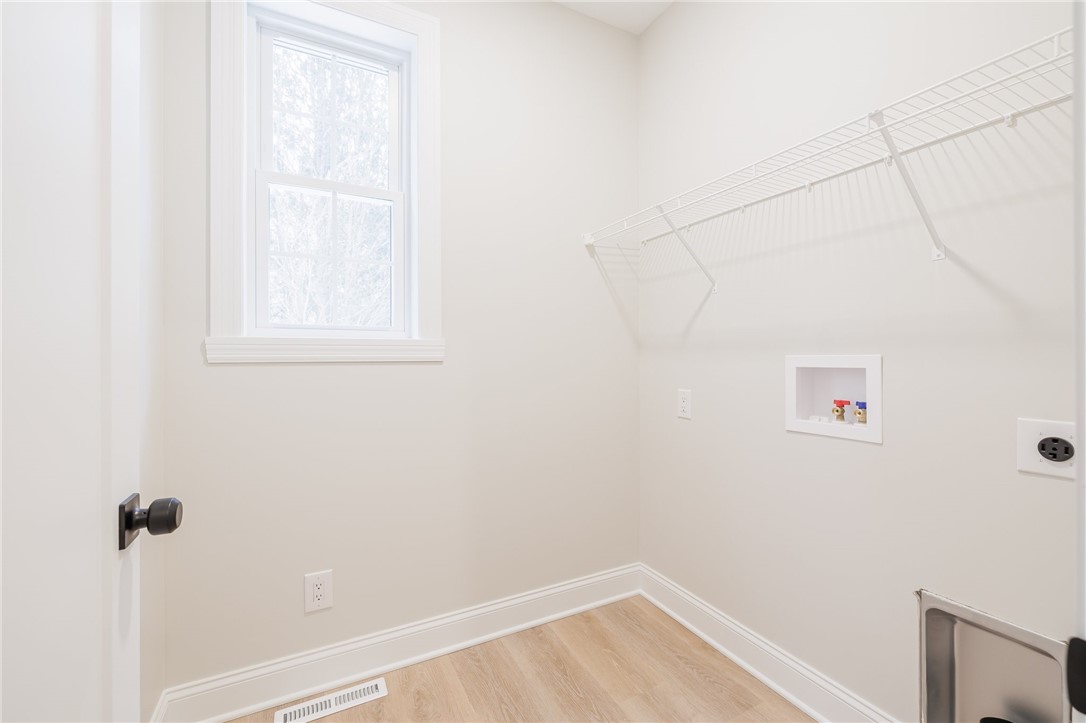 1464 Vroom Road Ogden, NY 14559 - Photo 10 of 30