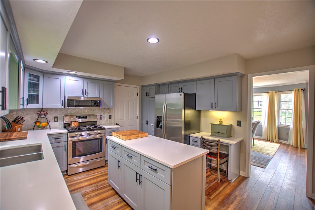 2275 South Franzy Drive Decatur, IL 62521 - Photo 17 of 40 Gallery Image 17