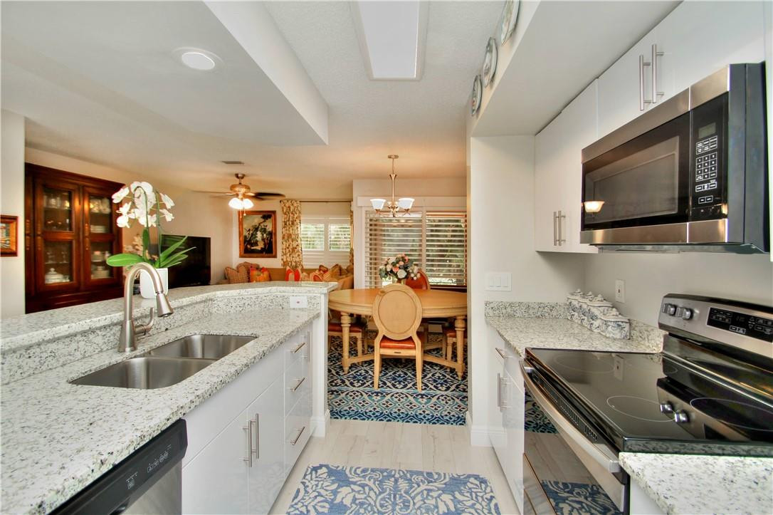 5323 Sapphire Valley Boca Raton, FL 33486 - Photo 17 of 34 Photo 18