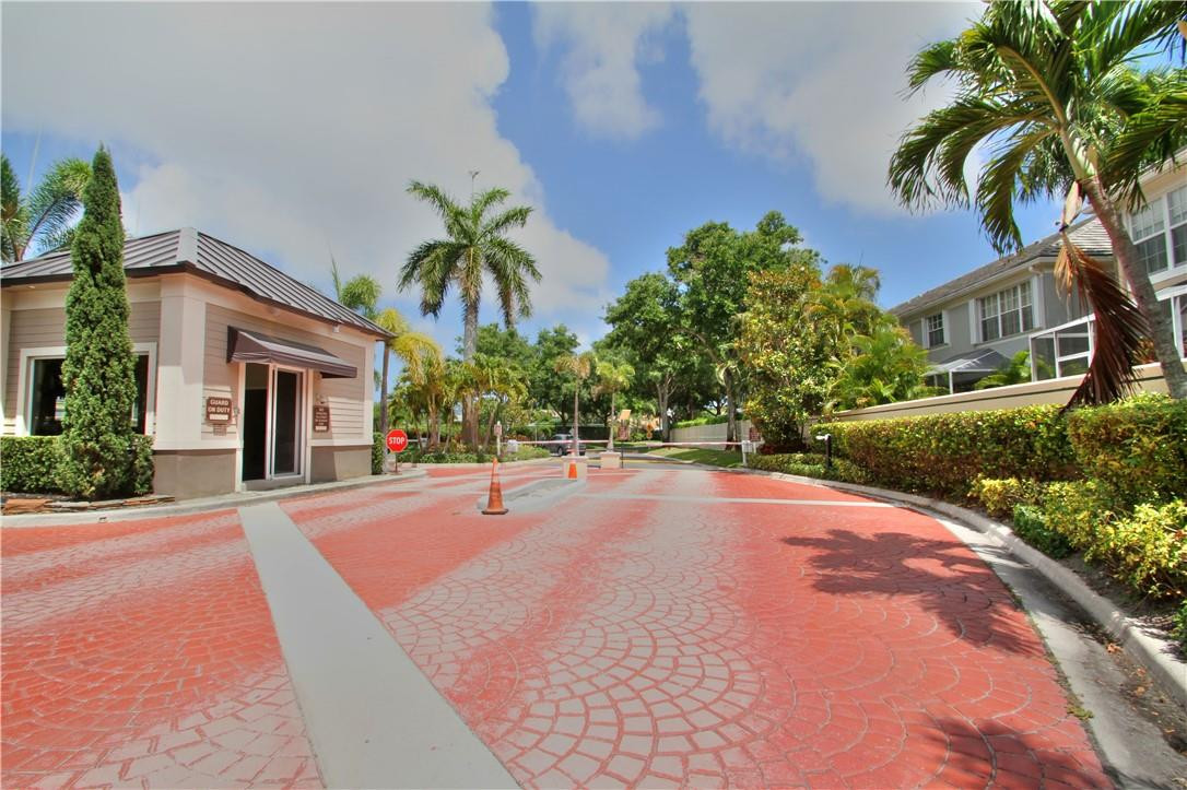 5323 Sapphire Valley Boca Raton, FL 33486 - Photo 32 of 34 Photo 33