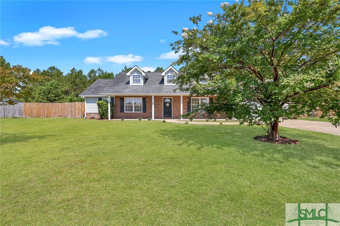 179 Parish Loop Hinesville, GA 31313 - Photo 2 of 30