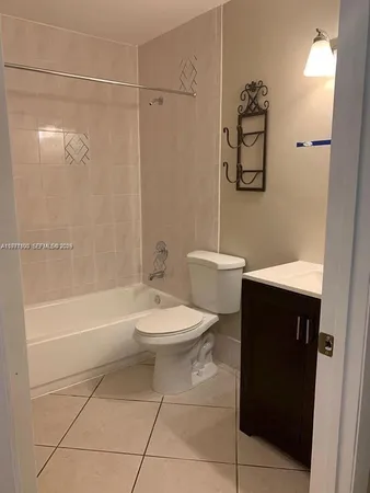 $2,250 | 1139 Southeast 13th Avenue, Unit 1139, Homestead, FL 33035