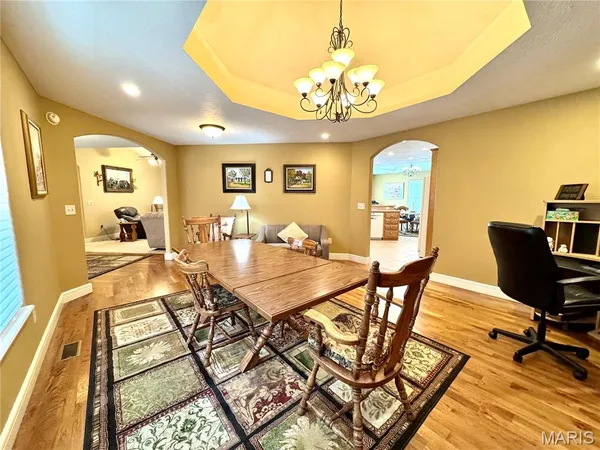 $364,900 | 2206 Cherry Blossom Circle, Lebanon, MO 65536