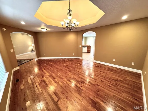 $364,900 | 2206 Cherry Blossom Circle, Lebanon, MO 65536