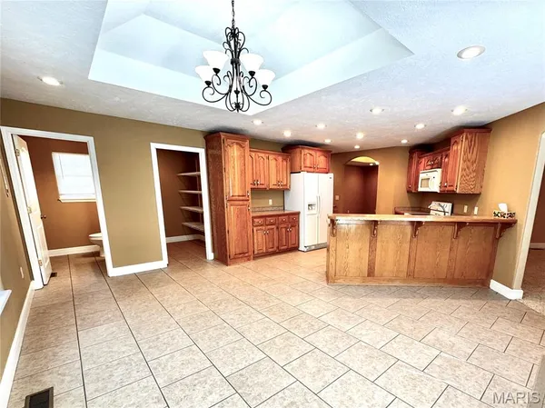 $364,900 | 2206 Cherry Blossom Circle, Lebanon, MO 65536