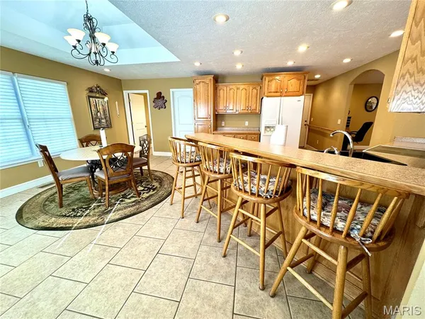 $364,900 | 2206 Cherry Blossom Circle, Lebanon, MO 65536