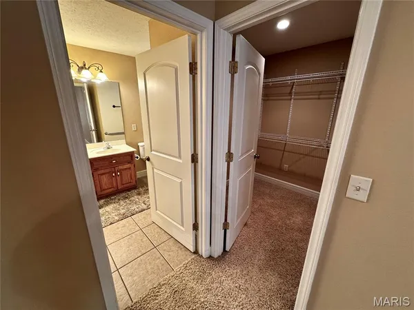 $364,900 | 2206 Cherry Blossom Circle, Lebanon, MO 65536