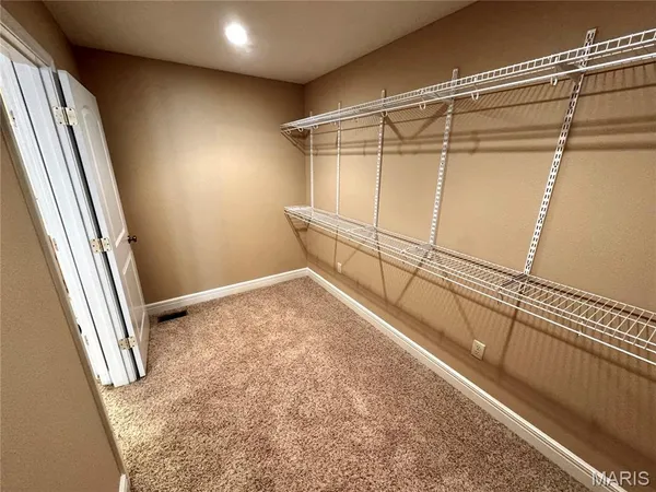 $364,900 | 2206 Cherry Blossom Circle, Lebanon, MO 65536