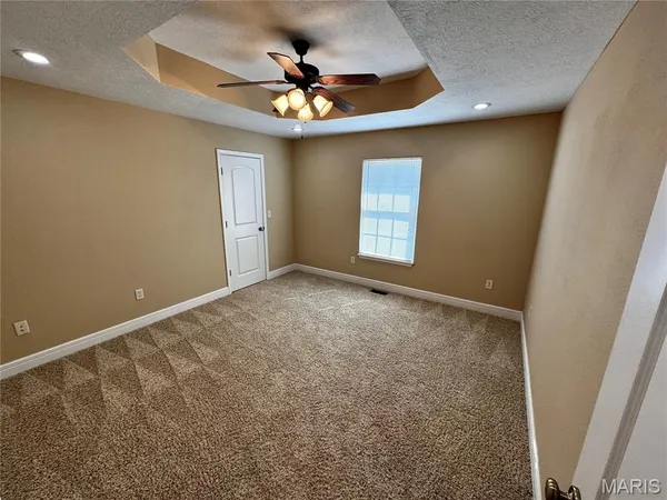 $364,900 | 2206 Cherry Blossom Circle, Lebanon, MO 65536