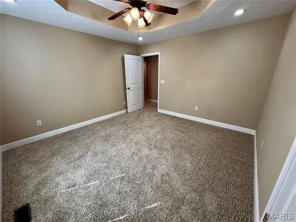 $364,900 | 2206 Cherry Blossom Circle, Lebanon, MO 65536
