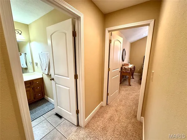 $364,900 | 2206 Cherry Blossom Circle, Lebanon, MO 65536