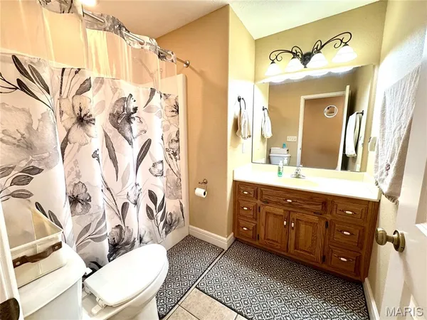 $364,900 | 2206 Cherry Blossom Circle, Lebanon, MO 65536