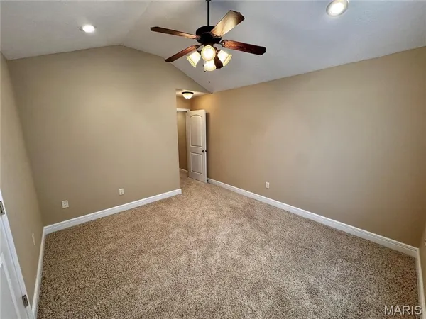 $364,900 | 2206 Cherry Blossom Circle, Lebanon, MO 65536