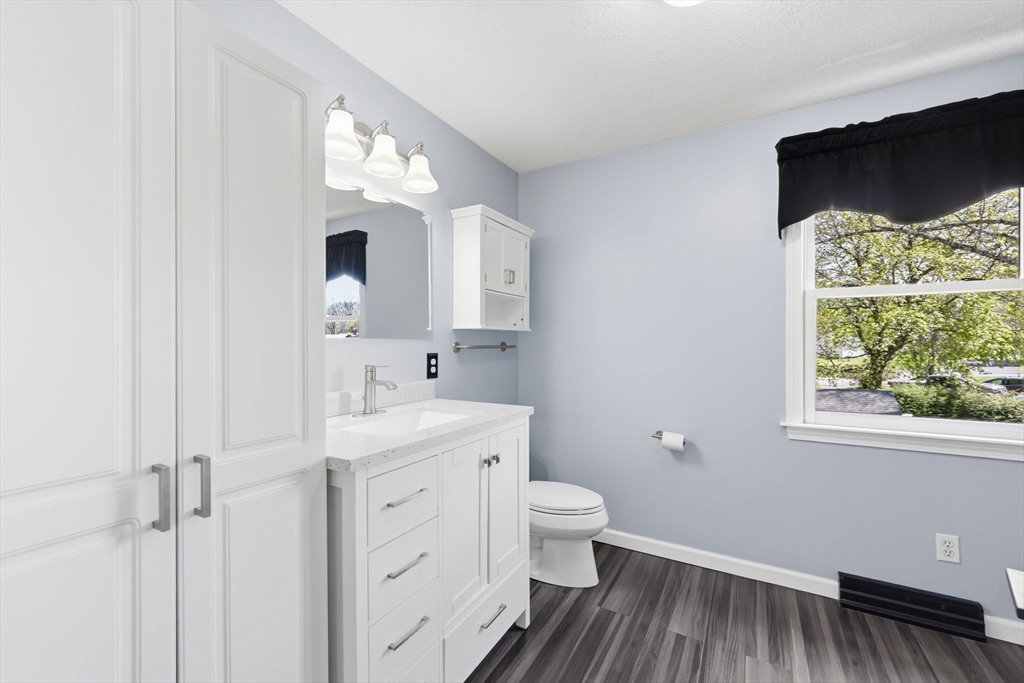33 Winding Lane Springfield, MA 01118 - Photo 20 of 42