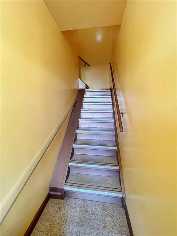 643 Morgan Avenue Brooklyn, NY 11222 - Photo 21 of 50 a view of entryway