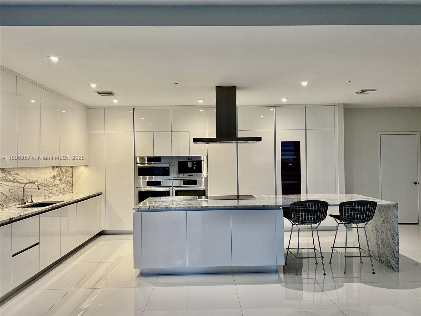 88 Southwest 7th Street, Unit 4203 Miami, FL 33130 - Photo 18 of 96