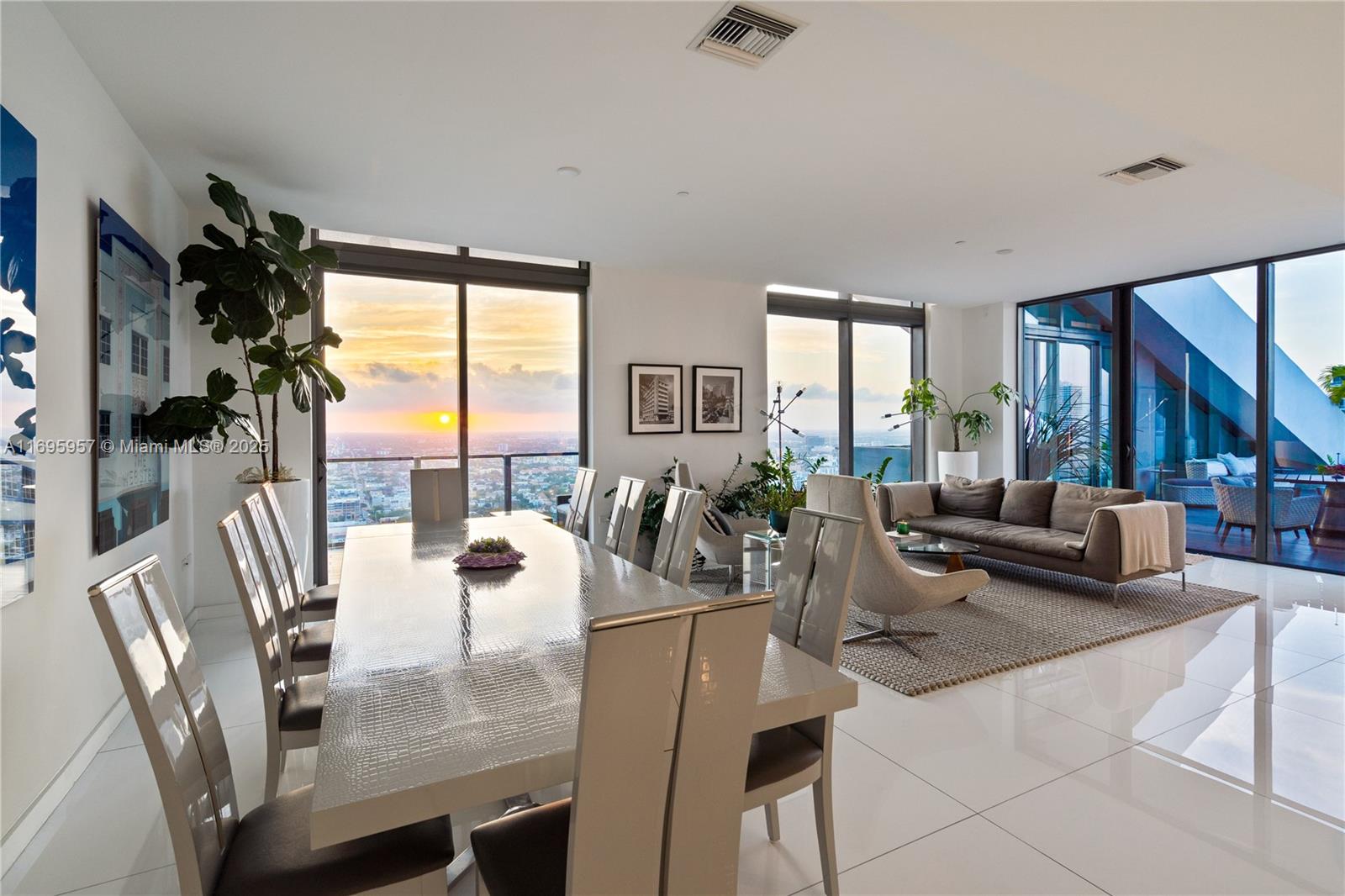 88 Southwest 7th Street, Unit 4203 Miami, FL 33130 - Photo 31 of 96