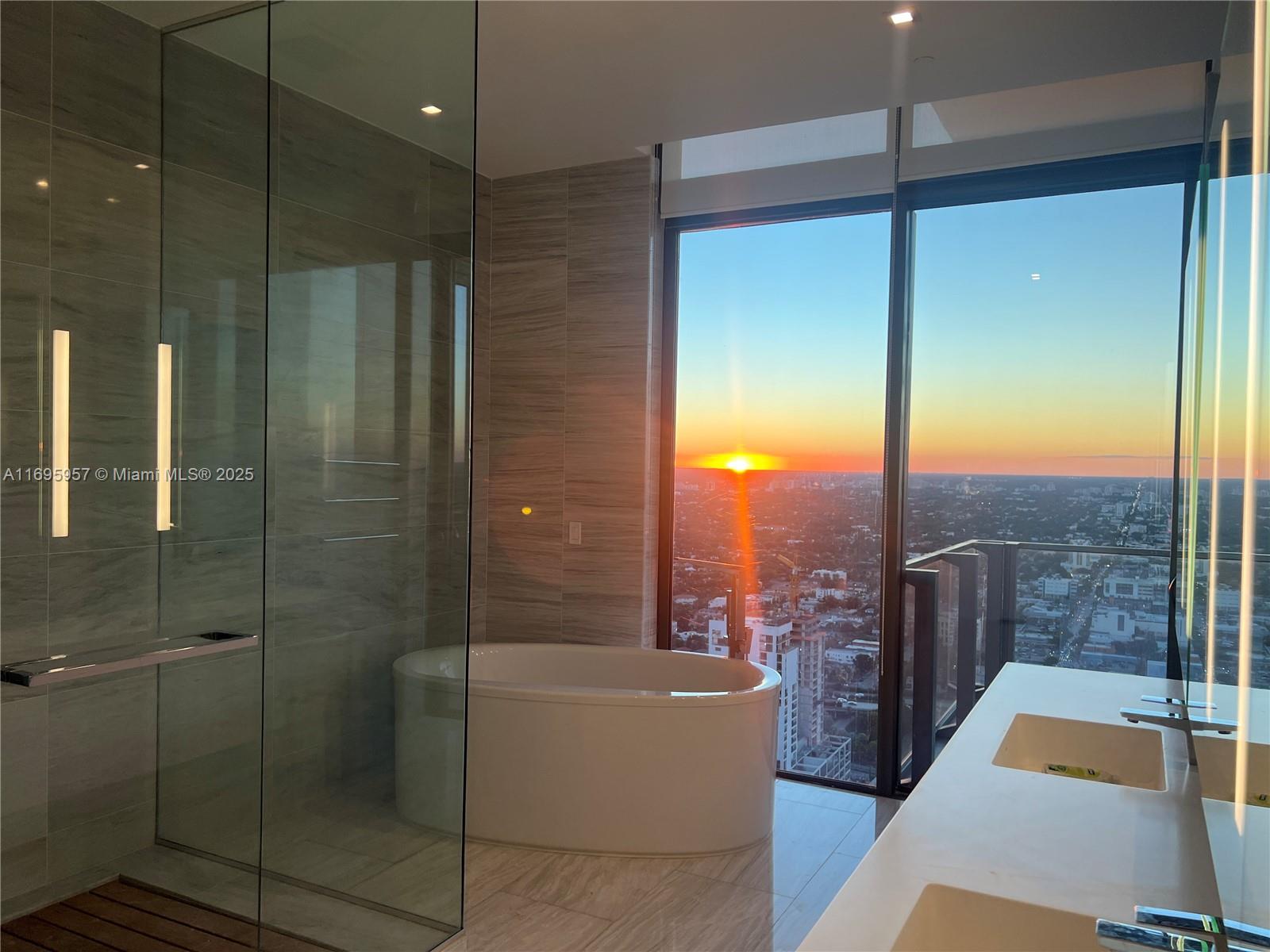 88 Southwest 7th Street, Unit 4203 Miami, FL 33130 - Photo 56 of 96