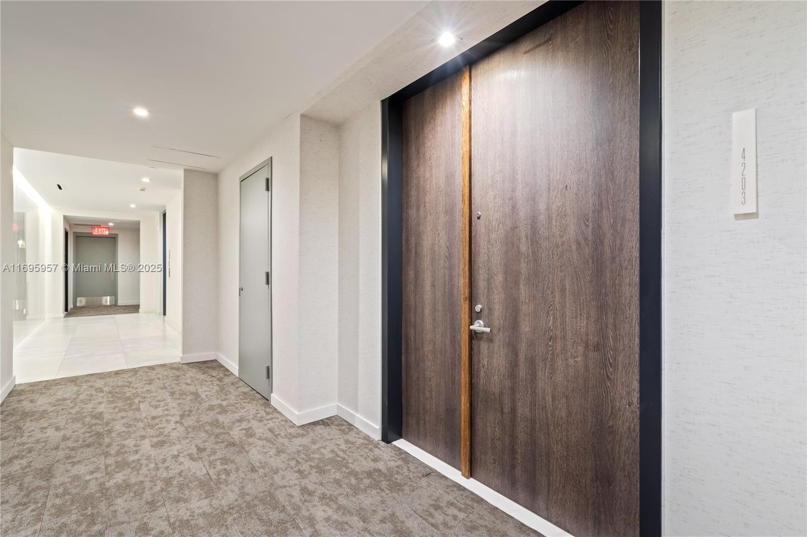 88 Southwest 7th Street, Unit 4203 Miami, FL 33130 - Photo 6 of 96