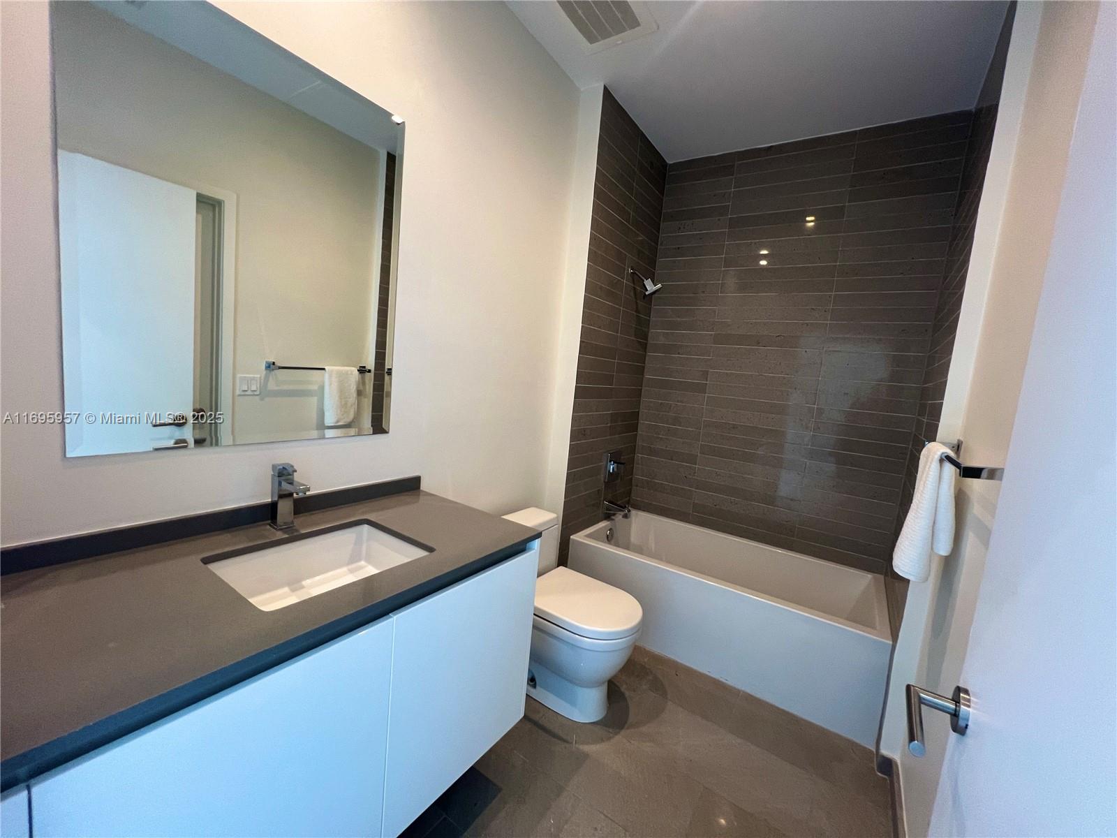 88 Southwest 7th Street, Unit 4203 Miami, FL 33130 - Photo 62 of 96