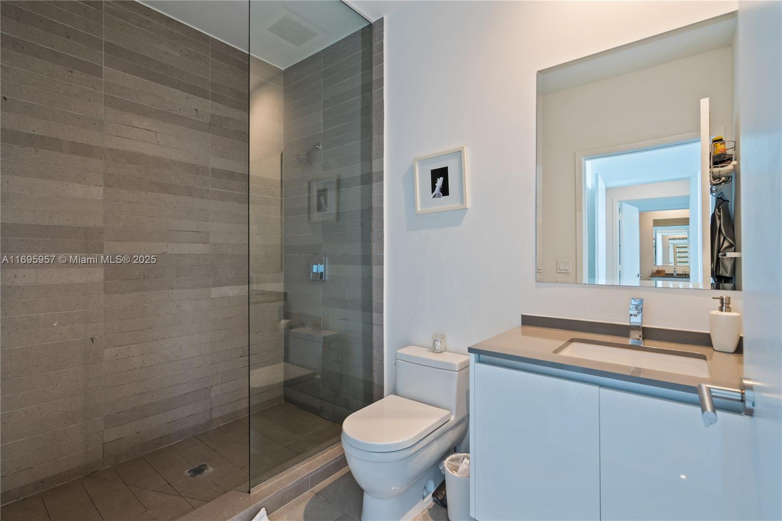 88 Southwest 7th Street, Unit 4203 Miami, FL 33130 - Photo 72 of 96