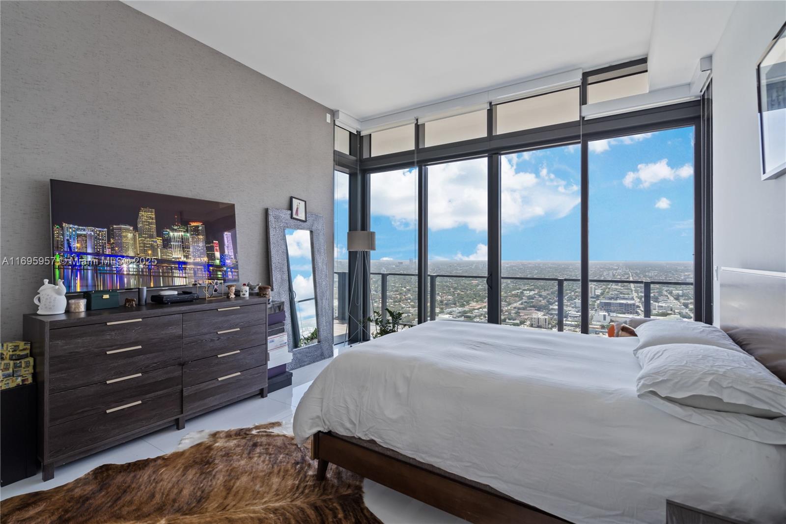 88 Southwest 7th Street, Unit 4203 Miami, FL 33130 - Photo 74 of 96