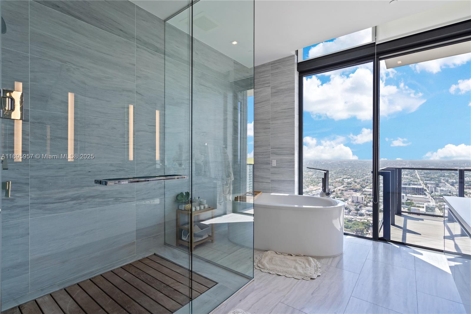 88 Southwest 7th Street, Unit 4203 Miami, FL 33130 - Photo 76 of 96
