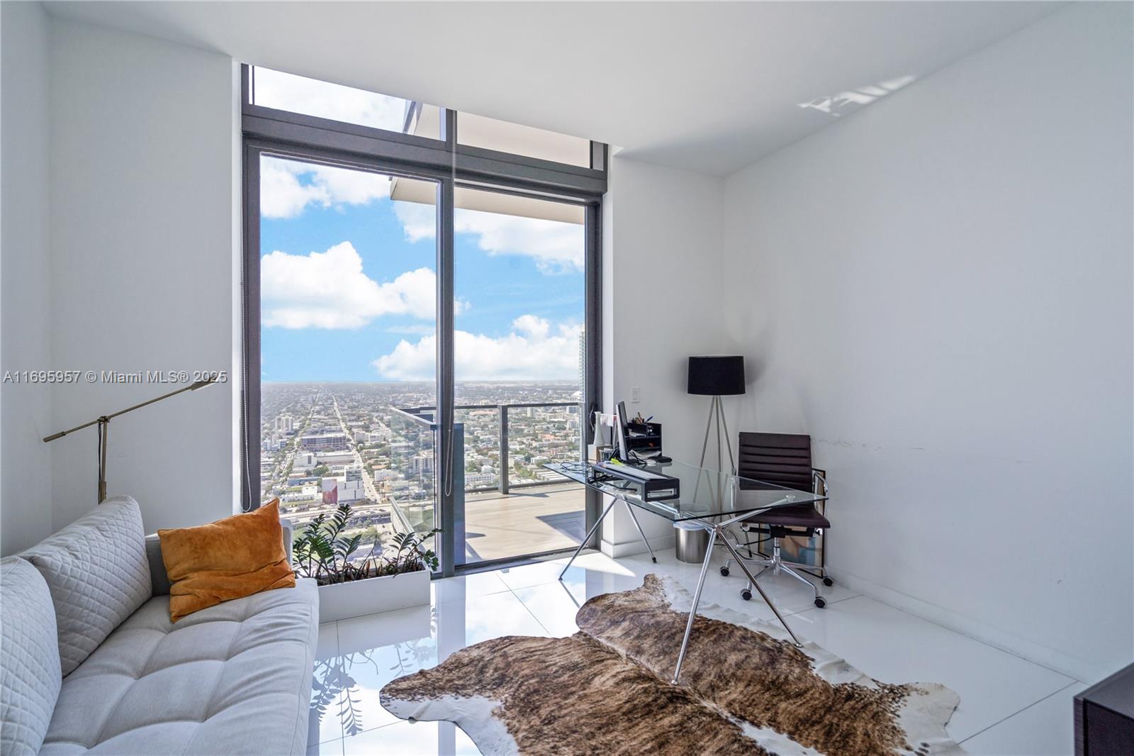 88 Southwest 7th Street, Unit 4203 Miami, FL 33130 - Photo 78 of 96