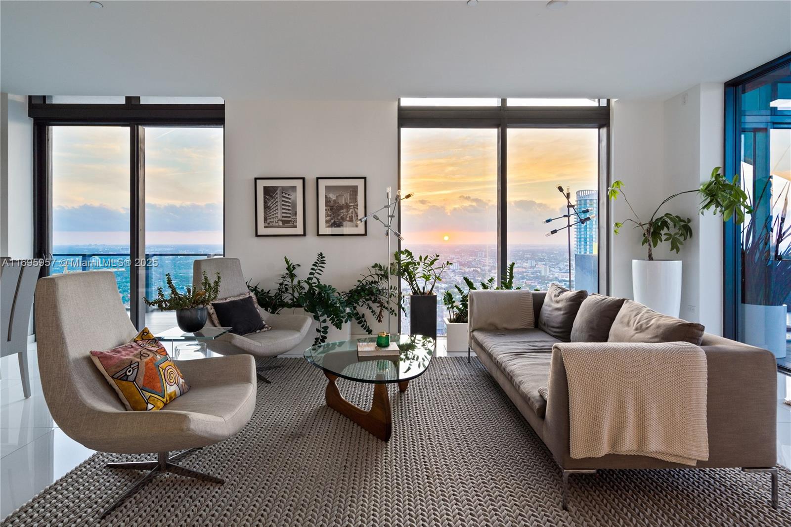 88 Southwest 7th Street, Unit 4203 Miami, FL 33130 - Photo 93 of 96