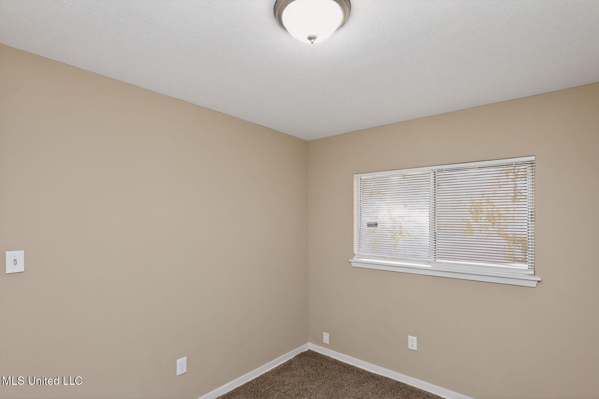 2446 Overbrook Drive Jackson, MS 39213 - Photo 13 of 39 11_2446_Overbrook_Dr_Jackson_MS_39213_US