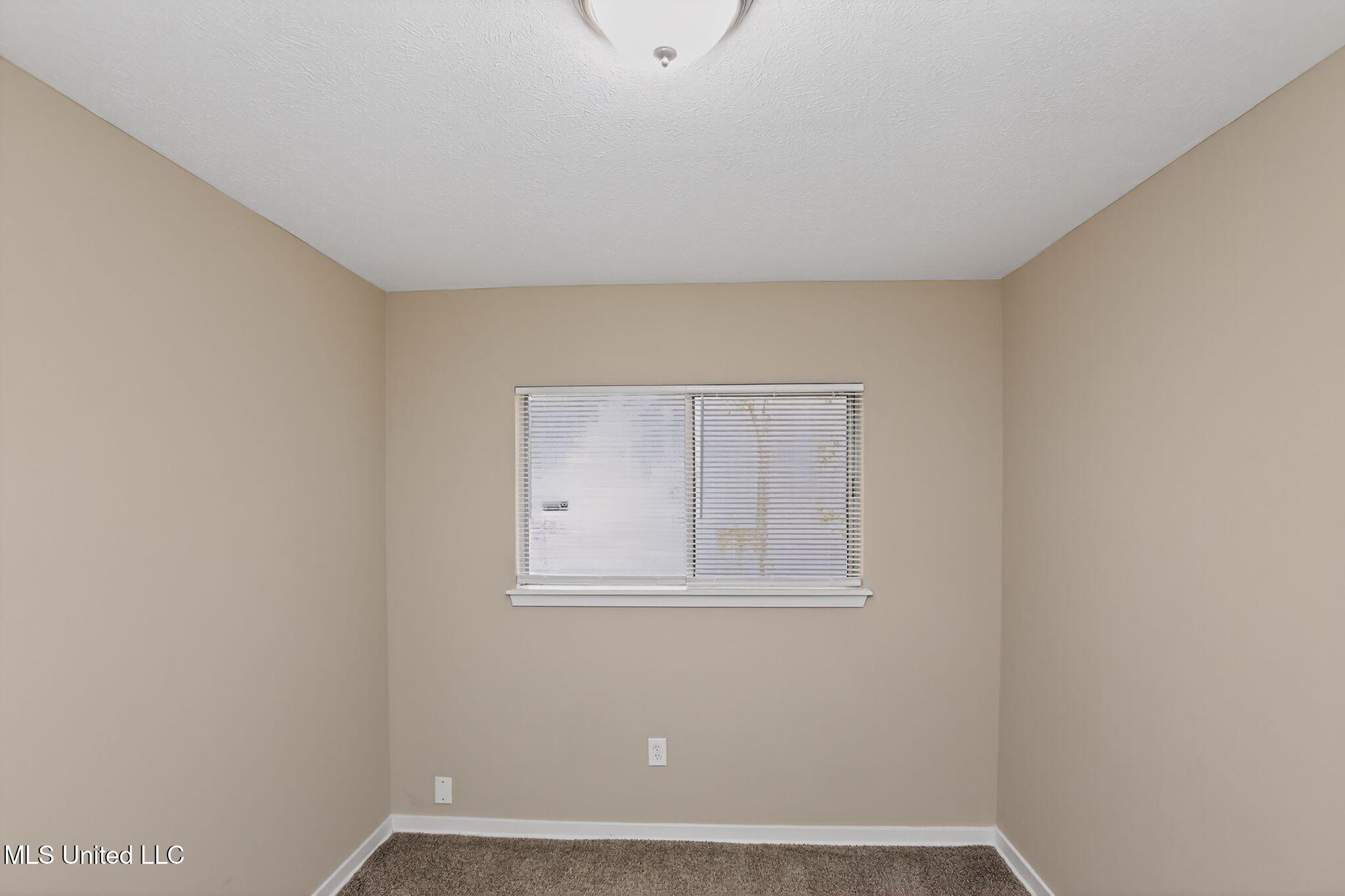 2446 Overbrook Drive Jackson, MS 39213 - Photo 16 of 39 14_2446_Overbrook_Dr_Jackson_MS_39213_US