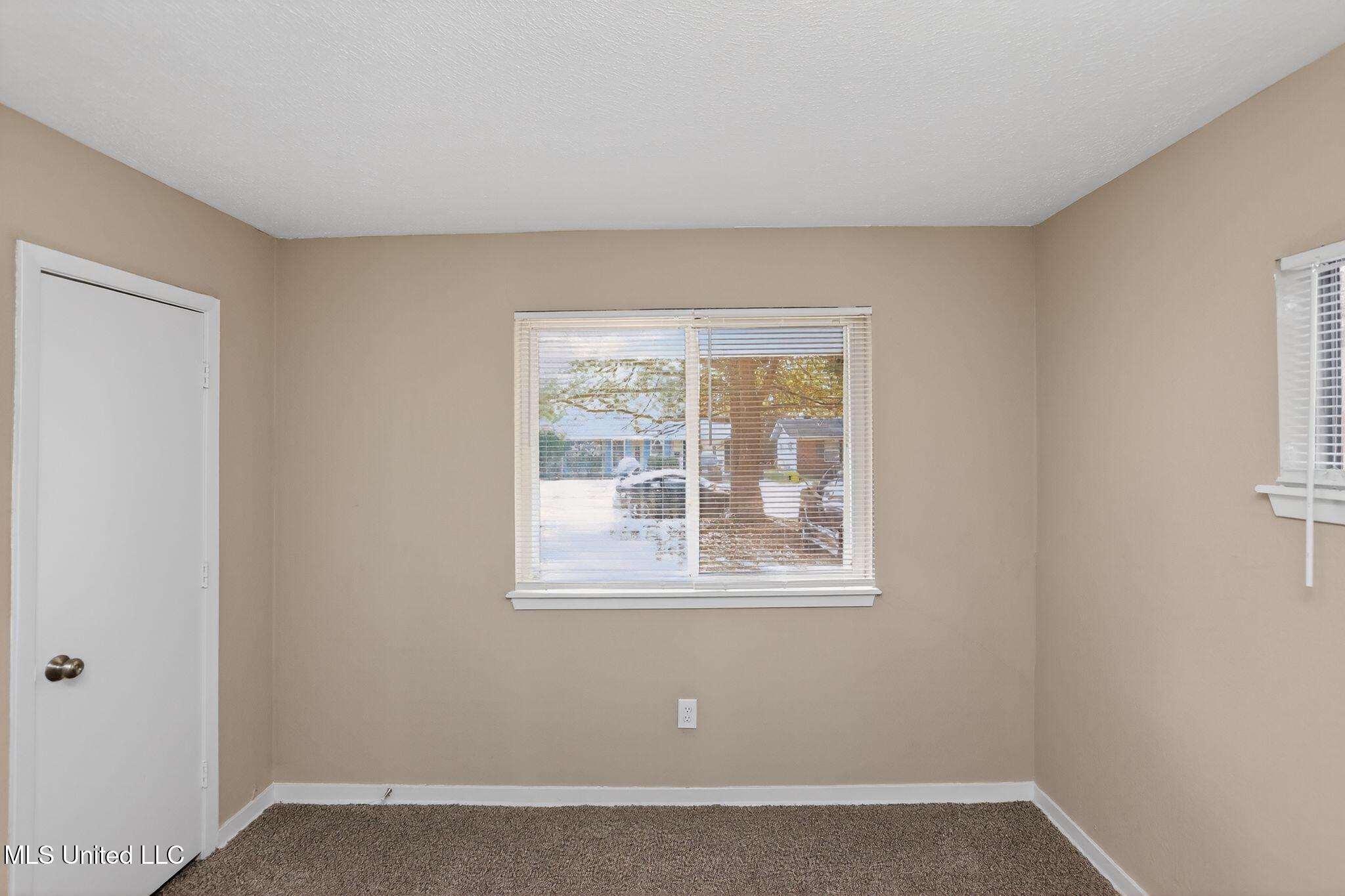 2446 Overbrook Drive Jackson, MS 39213 - Photo 22 of 39 20_2446_Overbrook_Dr_Jackson_MS_39213_US