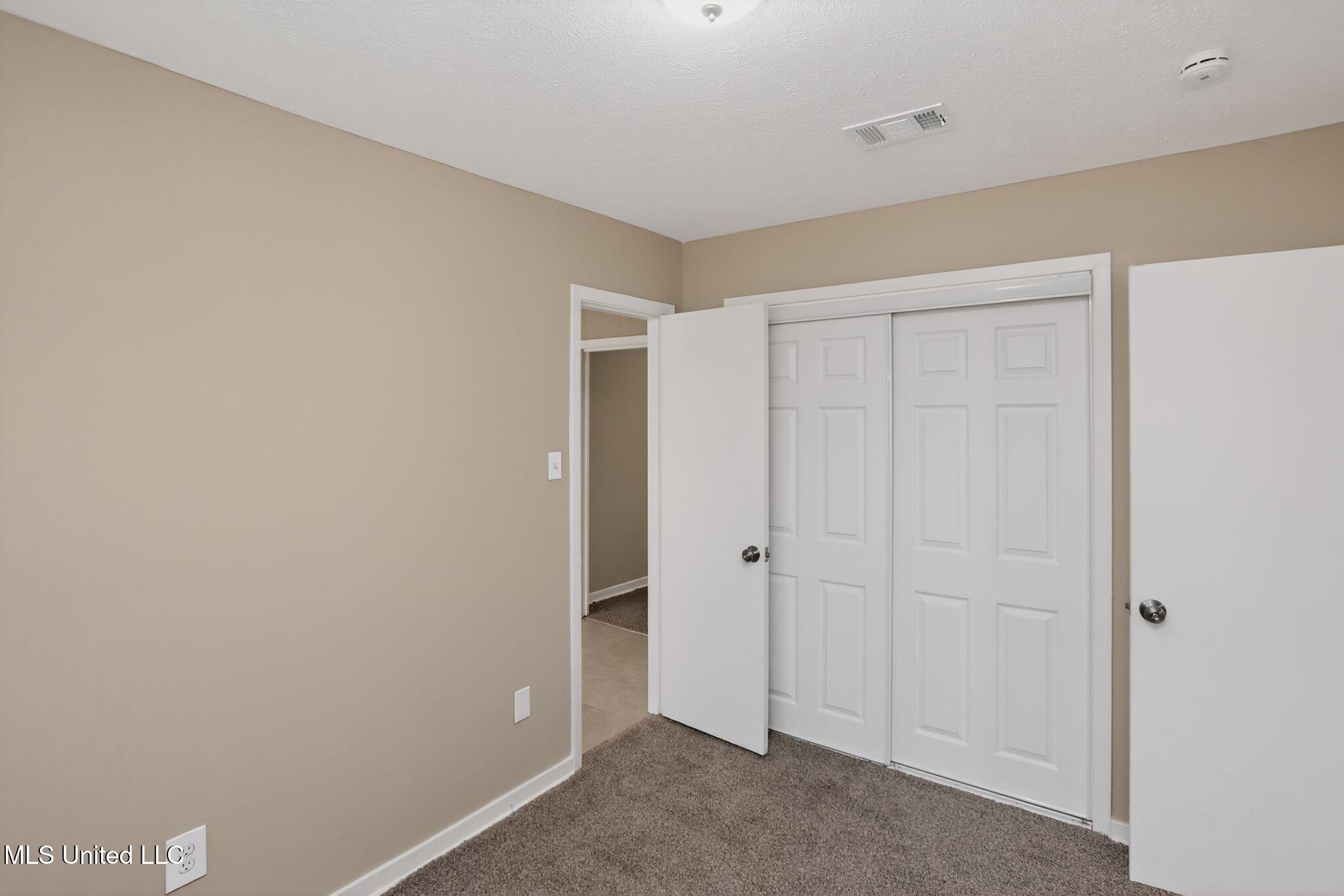 2446 Overbrook Drive Jackson, MS 39213 - Photo 23 of 39 30_2446_Overbrook_Dr_Jackson_MS_39213_US