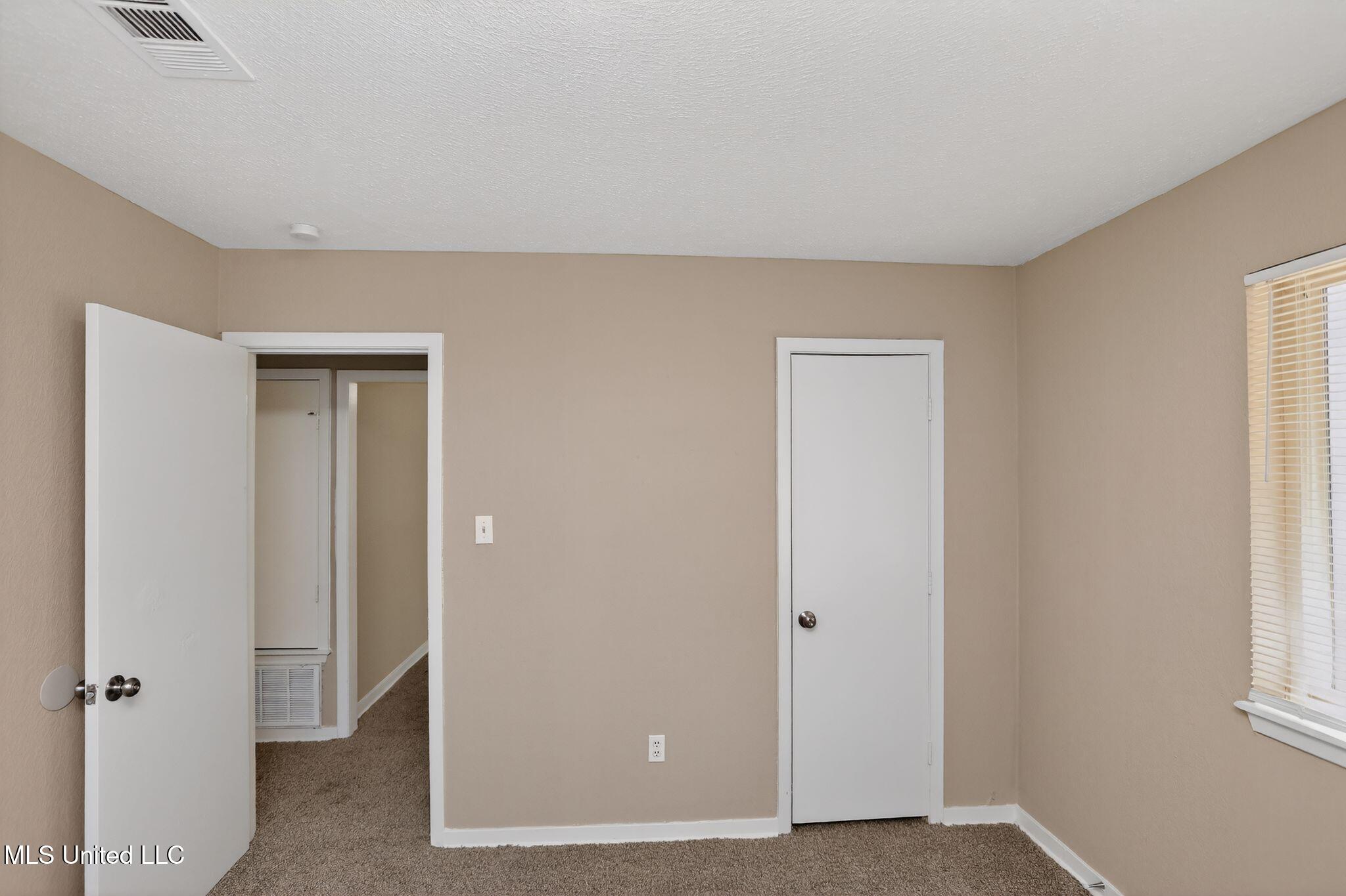 2446 Overbrook Drive Jackson, MS 39213 - Photo 27 of 39 34_2446_Overbrook_Dr_Jackson_MS_39213_US