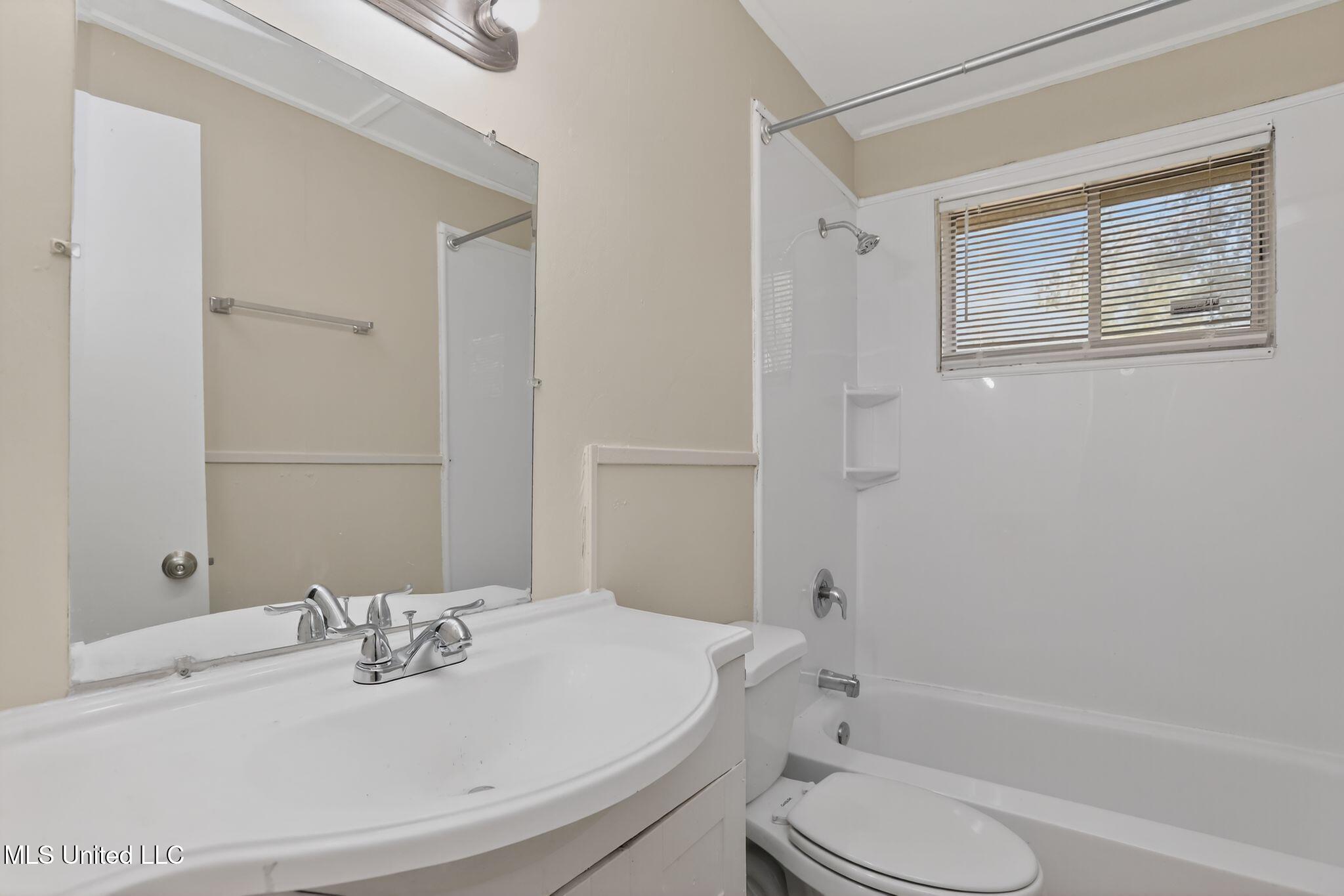 2446 Overbrook Drive Jackson, MS 39213 - Photo 29 of 39 36_2446_Overbrook_Dr_Jackson_MS_39213_US