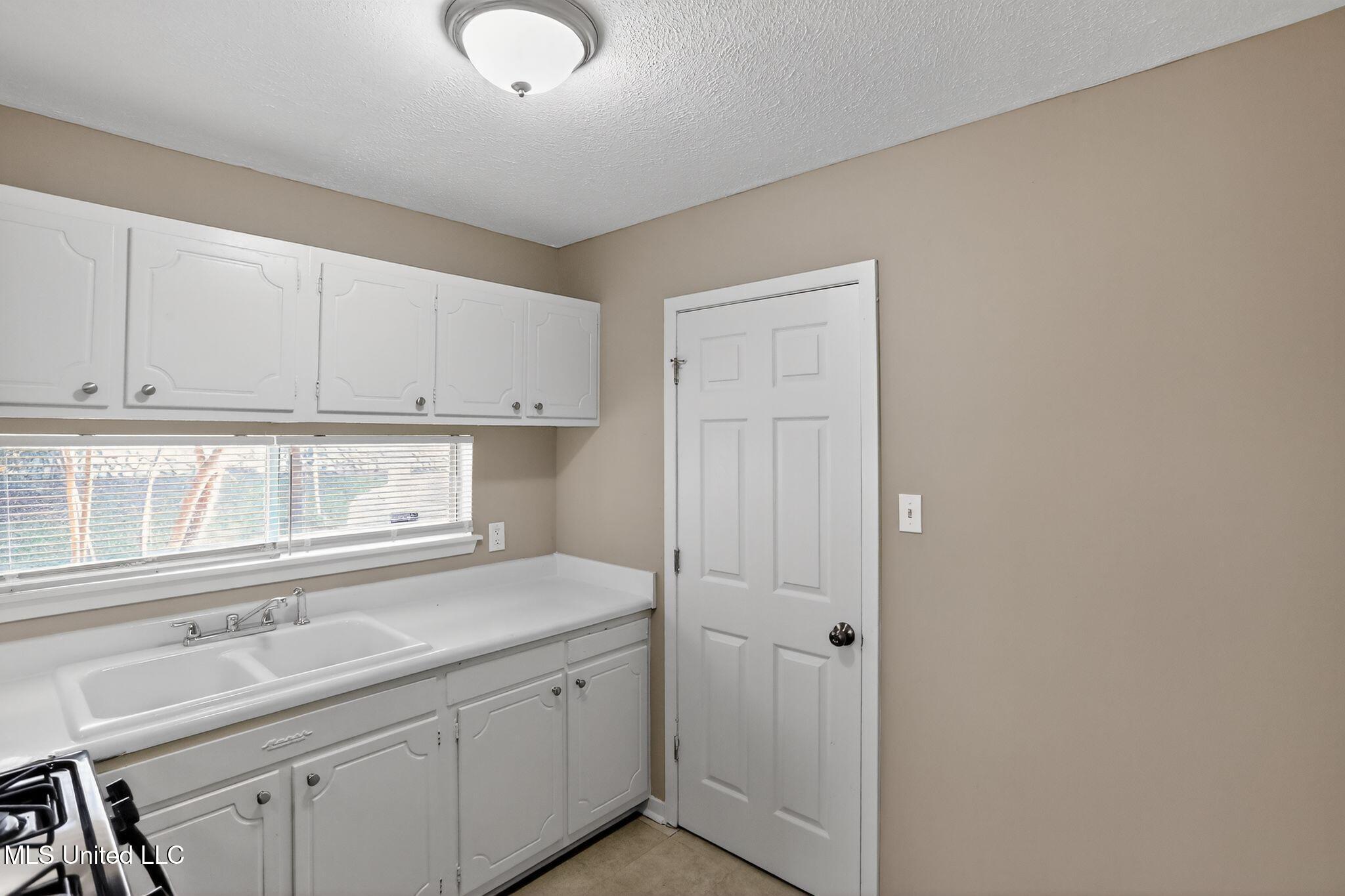 2446 Overbrook Drive Jackson, MS 39213 - Photo 31 of 39 38_2446_Overbrook_Dr_Jackson_MS_39213_US