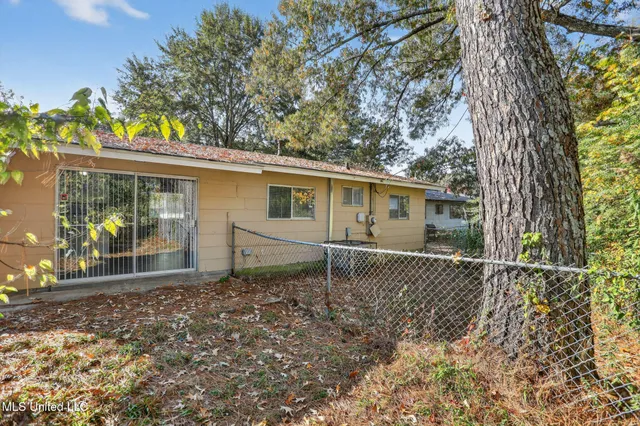 $89,900 | 2446 Overbrook Drive, Jackson, MS 39213